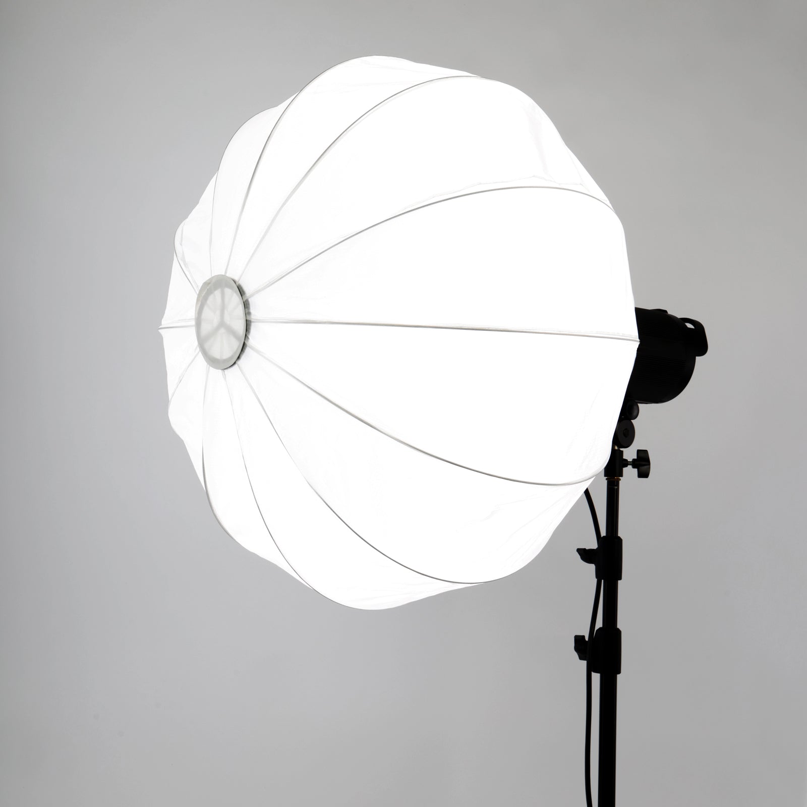 Pumpkin Softbox mit Bowens Mount 65cm - Parabolische Softbox mit Metallstreben