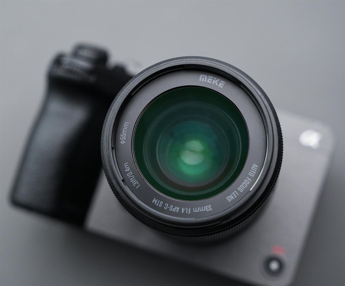 Meike Autofokus Objektiv 33mm F1.4 AF STM APS-C Portrait für Sony E Mount