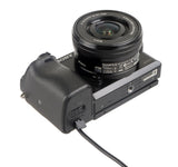 DC-Coupler für Sony Kameras mit NP-FW50 Akku-Dummy für permanente Stromversorgung über z.B. V-Mount Akku